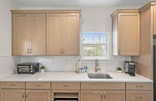 New Private Apt in Uptown St Aug Walk Everywhere - Foto 14