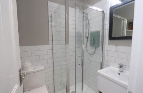 Charming two bedroom, two bathroom detached cottage - Foto 10