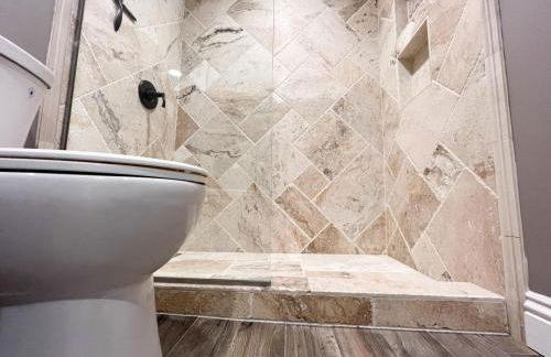 Lux Private Home - Pool, Billiards, 8 Smart TVs, Board Games, Cotton Bedding - The Stone Sanctuary at McCullough Hills Trailhead - Foto 26