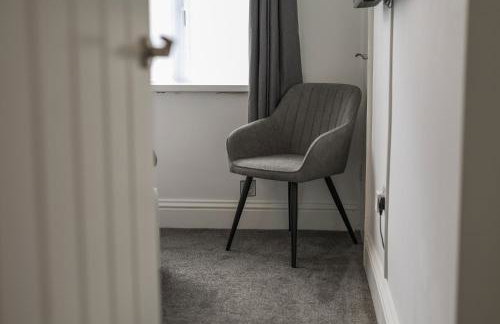 3 Bedroom House with Free Parking - Foto 54