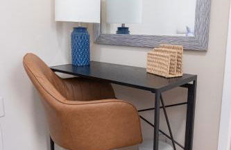 Sunlit 2BR Central Park North elevator & laundry - Foto 47