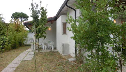 Comfy Villa With Garden and Parking - Photo 3, Garden, furniture, Other