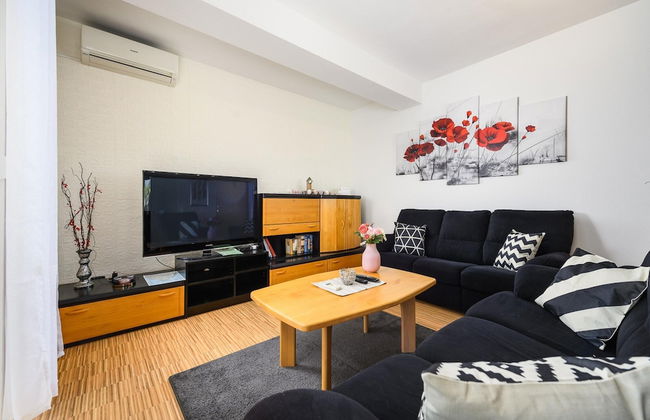 Villa Elisa With View - Foto 12