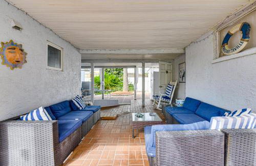 Steps to Sand! PCB Haven with Furnished Outdoor Area - Foto 18