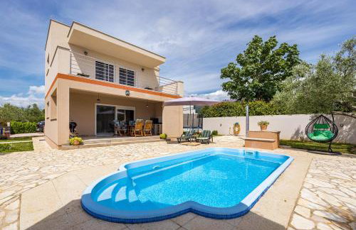 Villa Sunny Olive - Photo 21