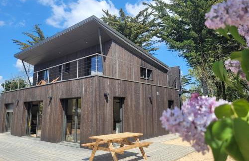 Maison Moderne en Bordure de Forêt, Idéale pour 8/10 Pers, à 2km de la Plage avec WiFi et Terrasse - FR-1-777-6 - Foto 1