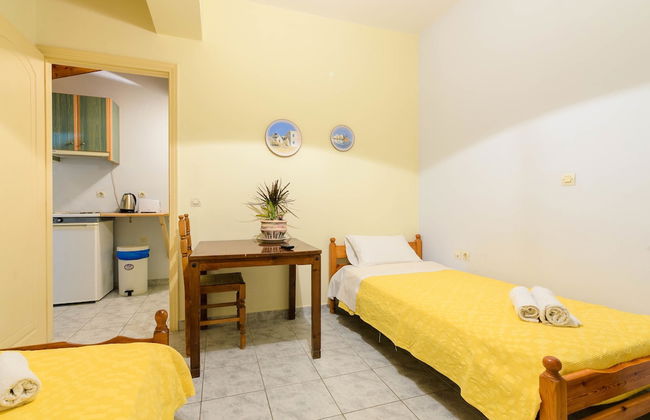 Regina Apartments - Photo 25