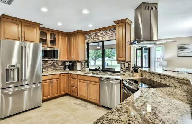 Renovated 3BR Dog Friendly Pond View W/D - Foto 18