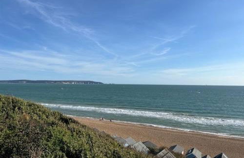 Pet friendly Holiday Home located at 5 Star award winning Shorefield Country Park - within walking distance to Milford on sea Beach - Photo 16