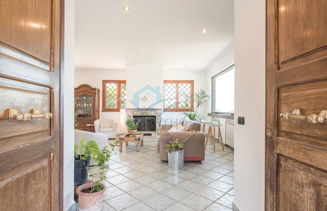 New Refined Villa Rayskaya In Monte Compatri - Foto 34