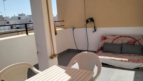 Atico con terraza en San Fernando (Cádiz) - Photo 2