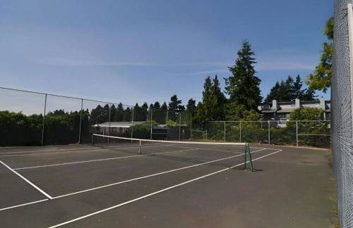 Ground Floor front 2 bed condo at Jacobs Landing - Foto 20