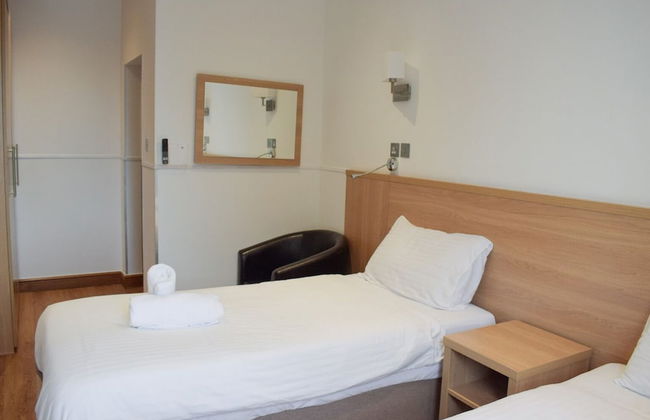 Osborne Apartments - Photo 8