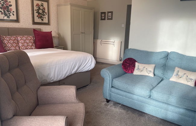 Milton House Studio Apartment Suites - Photo 28