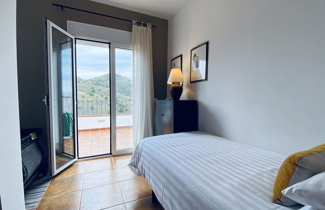 La Perla de Frigiliana Suites & Villa - Photo 7