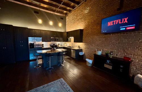 Loft in the Heart of Town-3BR-2bath-500Mbps WiFi-4car parking-EV-boat - Foto 9