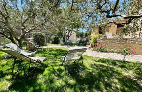 Escapade entre amis en Provence, 4 chambres, terrasse & jardin, proche Avignon - Foto 35