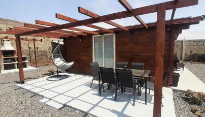 Peaceful Getaway with Pool & BBQ Area - Foto 1