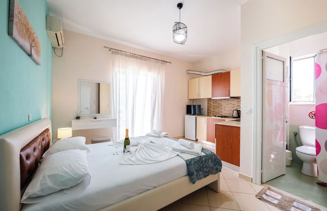 Mariana Apartments - Photo 19