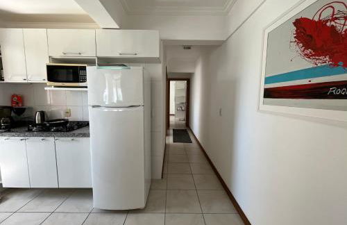 Apartamento espaçoso 2 quartos a 200 m da praia - Foto 4
