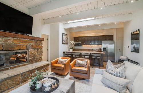 1 Block to Gondola Updated Top-Floor 2BR 2BA - Foto 5