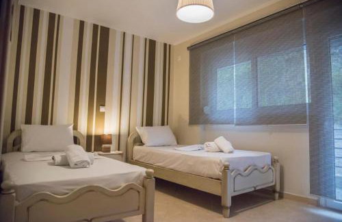 House Vraсhos-Loutsa - Foto 35