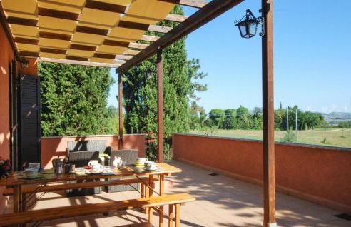 Cozy Home In Cappone Di Vallefoglia - Foto 2