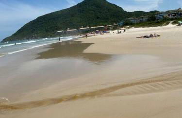 Casa espaçosa na praia do santinho sc - Foto 21