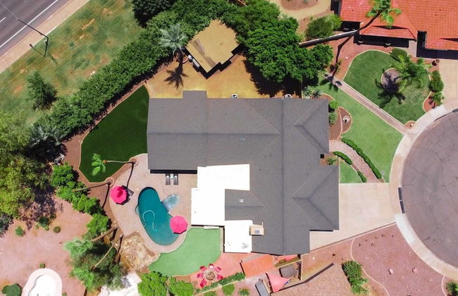 Sereno Ranch by Avantstay Sleeps 16! Outdoor Bar/kitchen, Pool, Fire Pit & Hot Tub! - Foto 51