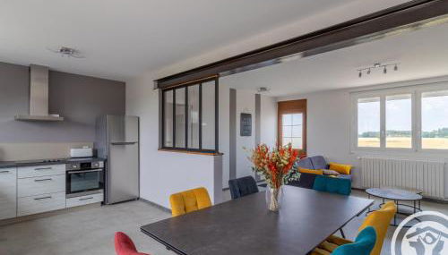 Gîte rénové 2023 avec terrasse, proche Zoo de La Flèche, idéal motards, 6 pers, wifi, parking sécurisé - FR-1-622-60 - Foto 2