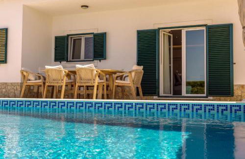 Sunny Ocean Villa with pool near Arrifana beach - Foto 16