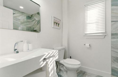 NEW! Gated, Secure, Modern, Beauriful 6 bdr, 4 bth, Near Everything - Foto 10