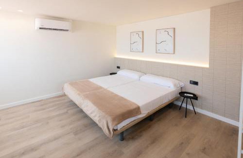 Apartamentos San Antonio Beach - Foto 12