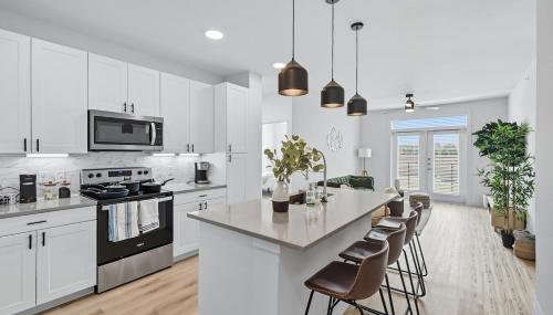 99 Modern 2B2B Near Stockyards, Resort Pool & Gym, 7M to Dickies Stadium, 15M to AT&T stadium - Foto 5