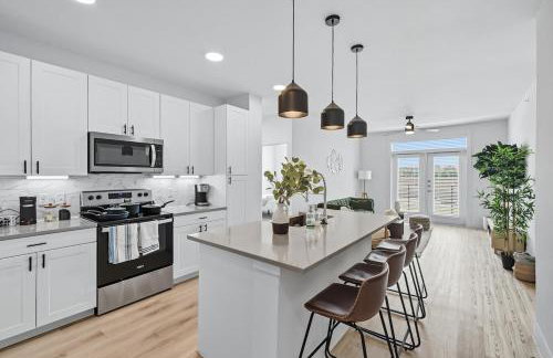 99 Modern 2B2B Near Stockyards, Resort Pool & Gym, 7M to Dickies Stadium, 15M to AT&T stadium - Foto 5