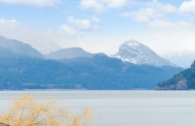 Lakefront Lux 2BR Symphony Of Comfort - Photo 69