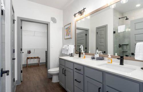 Grandview Getaway, Fitness Center, Secure Parking - Photo 27