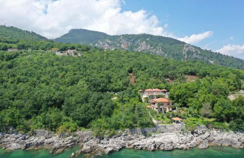 Apartments by the sea Medveja, Opatija - 7722 - Foto 2