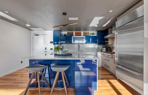 Iowa River Landing steps to Xtream Arena & Coralville Convention Center - Foto 13