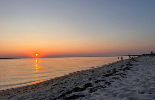 On Seabatical in Windmark Resort! - Bikes, Walk to Beach, Pool, Beach Gear, Golf Cart Incl! - Foto 10