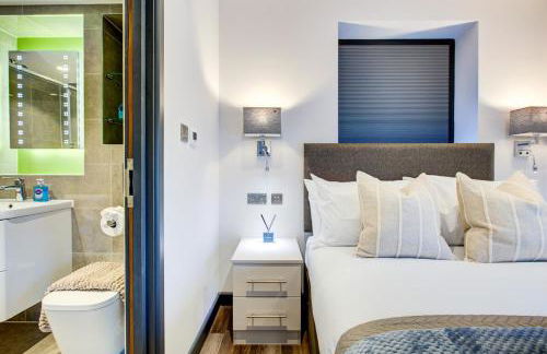 Private & Stylish 2 bedroom London Apartment - Foto 26