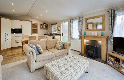 Country Cabin with Hot Tub - Foto 10