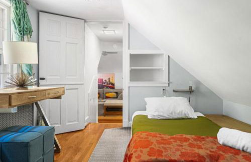 7BR Historic Estate Private Yard Near DC and Old Town - Vassar - Foto 44