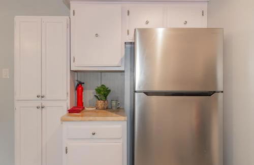 Cheerful 3 BR 2BA Home in Great Neighborhood! - Foto 17