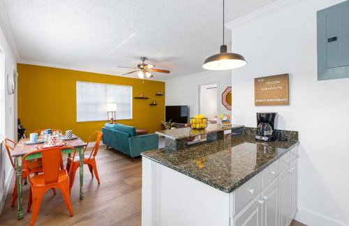 The Yellow Submarine @Sailboat Bend - Foto 9