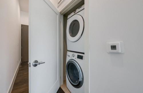 City View 1BR I Gym I Free Parking I Workspace - Foto 16