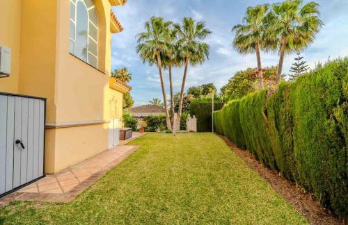 Cozy Villa in Marbella-Estepona - Photo 27