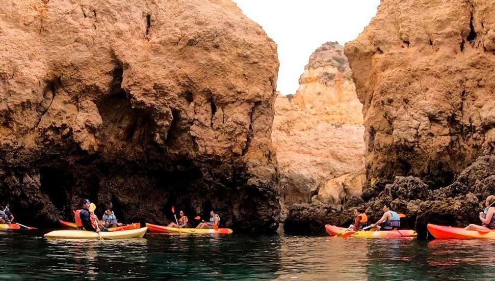 Tour de caiaque pela Ponta da Piedade
