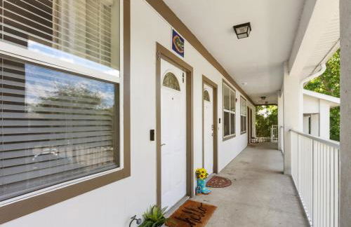 Convenient & Inviting - Fully-Equipped 2BD Condo - Foto 40