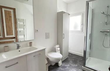 Appartement 2 chambres - 6 personnes - Centre de Parthenay - Garage et Wifi - Foto 8